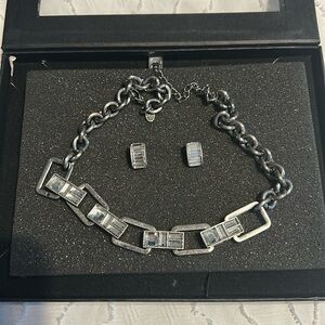 Necklace and earrings set